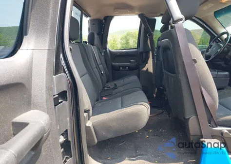 2013 GMC Sierra 2500Hd Sle z USA, uszkodzony, nr VIN 1GT220CG4DZ369330